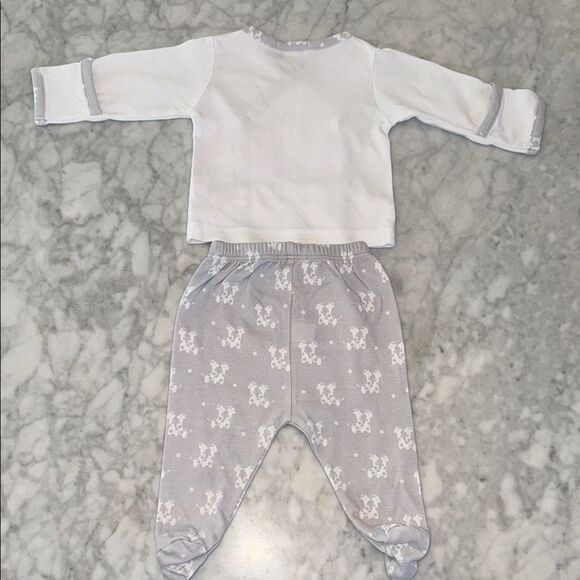 Kissy Kissy White & Gray Giraffe Baby Footie Outfit 0/3M - Picture 2 of 3